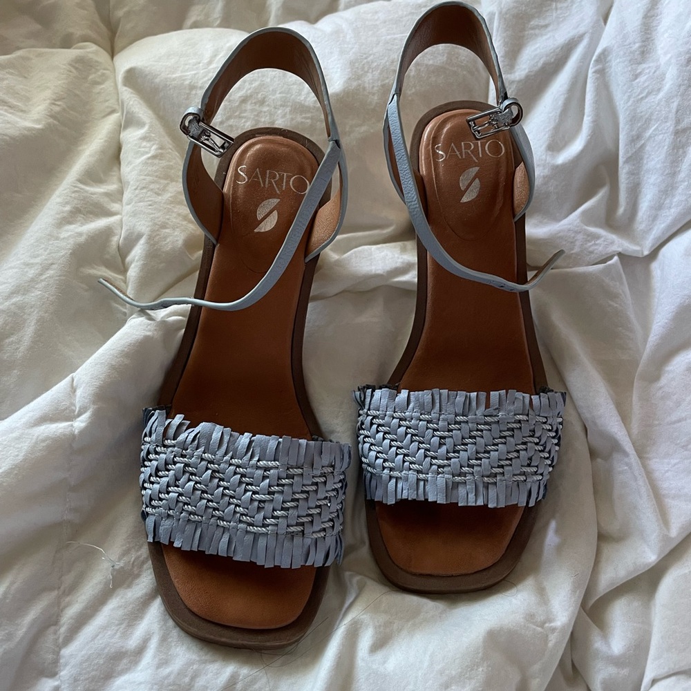 Franco Sarto woven blue heels